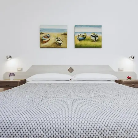 Trekking House أَجيرولا